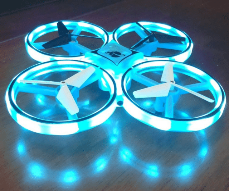 Drone - remote-controlled - Quadrocopter (Gyro &amp; LED) | Kalsten