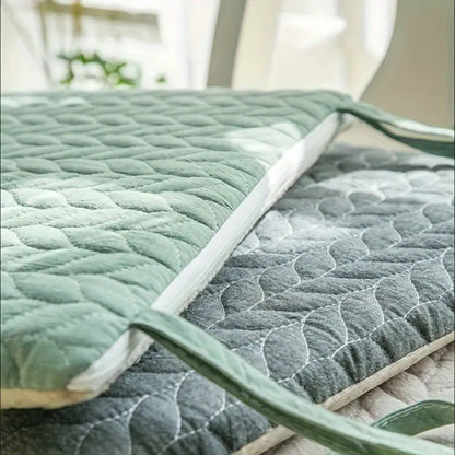 BowLift | Quilted Japanese-Inspired Seat Cushion