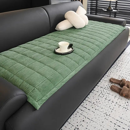 BowLift | Metro Line Quilted Couch Cover Mat
