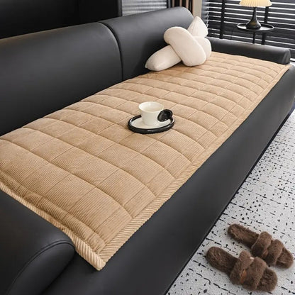 BowLift | Metro Line Quilted Couch Cover Mat
