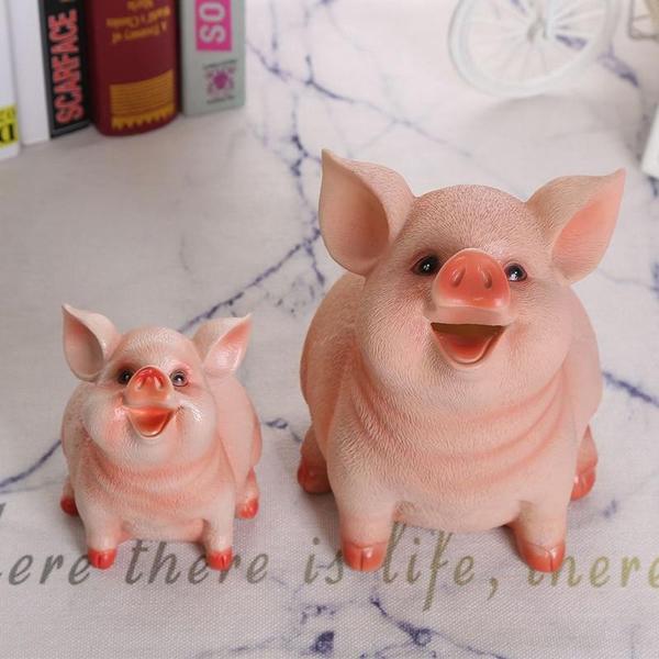 Realistic jovial Piggy bank | Brehn