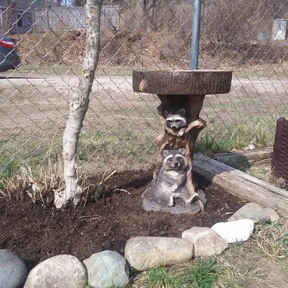 Skanto | Vintage Garden Bird Bath – Polyresin Raccoon Design for Outdoor Charm