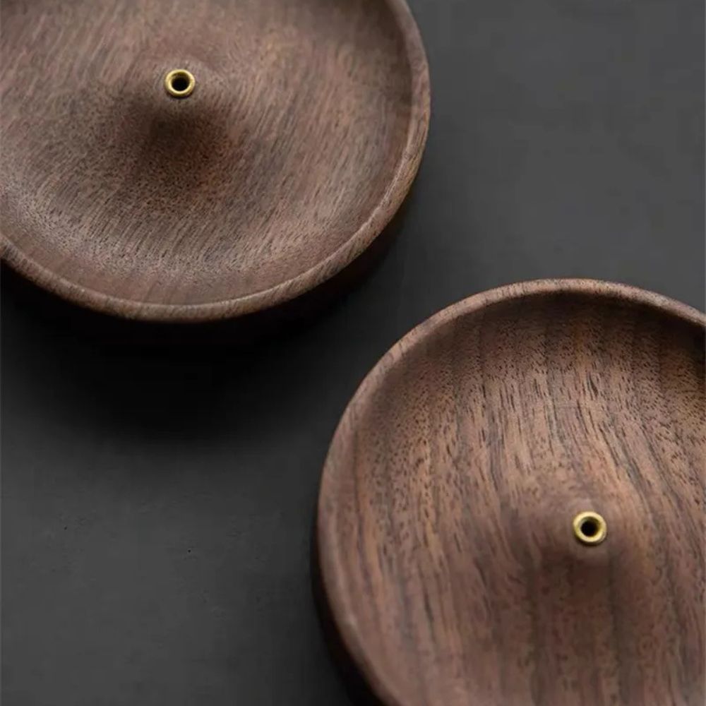 Skanto | Round Ash Catcher Wood Incense Stick Holder