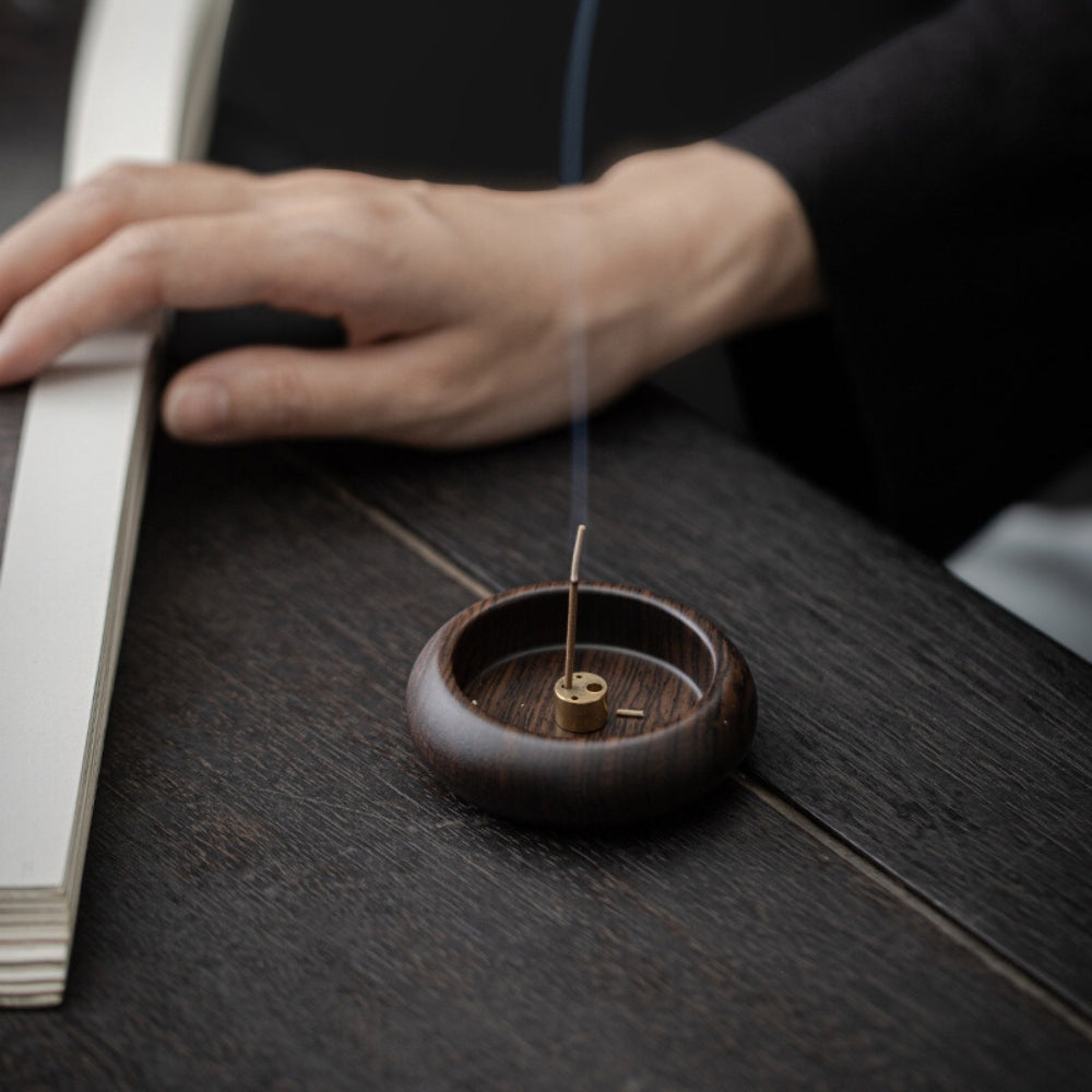 Skanto | Round Solid Wood Incense Stick Holder