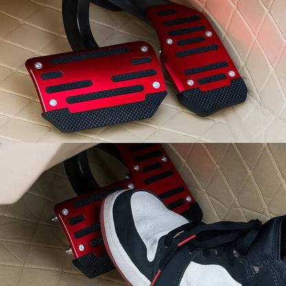 BowLift | Non-slip car foot pedals – more grip & safety while driving