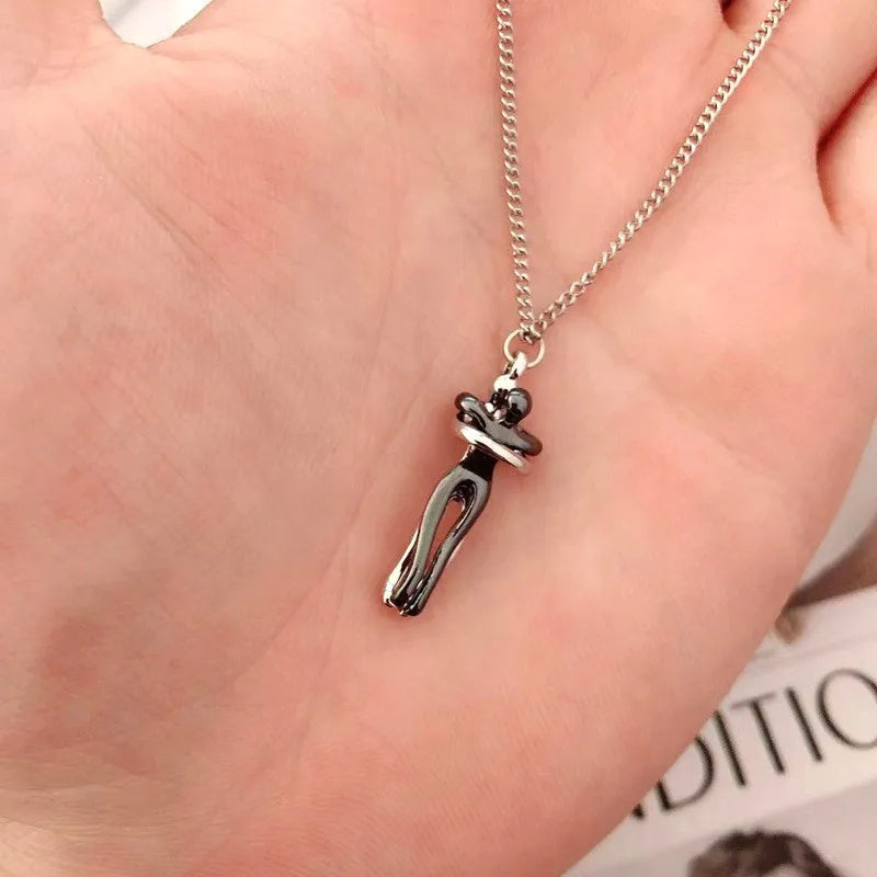 Skanto | Fashion Hugging Pendant Necklace