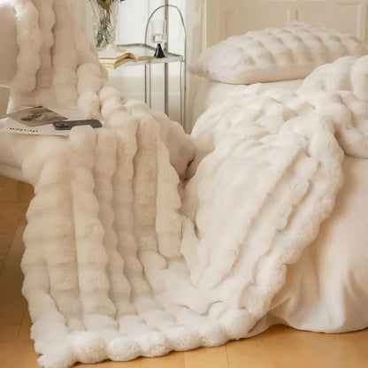 Skanto | PlushCozy | Faux Fur Winter Throw