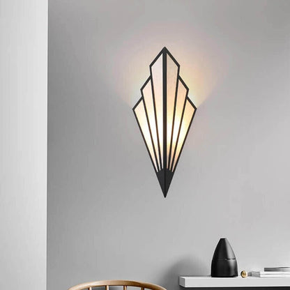 Skanto | Fan-Shaped Art Deco Wall Lamp