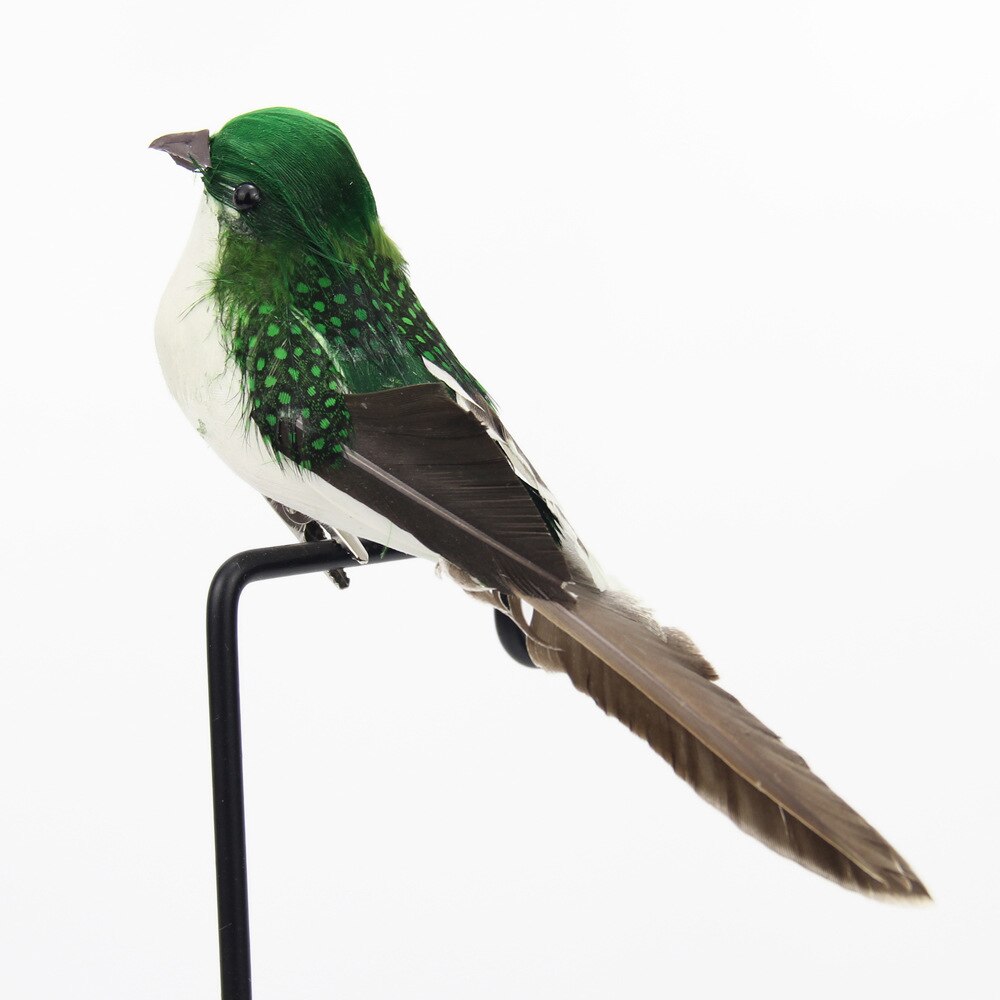 Skanto | Lifelike Feathered Birds for Outdoor Decoration