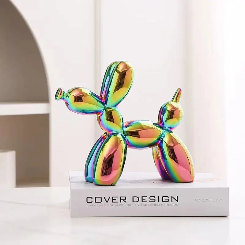 Small balloon dog sculpture