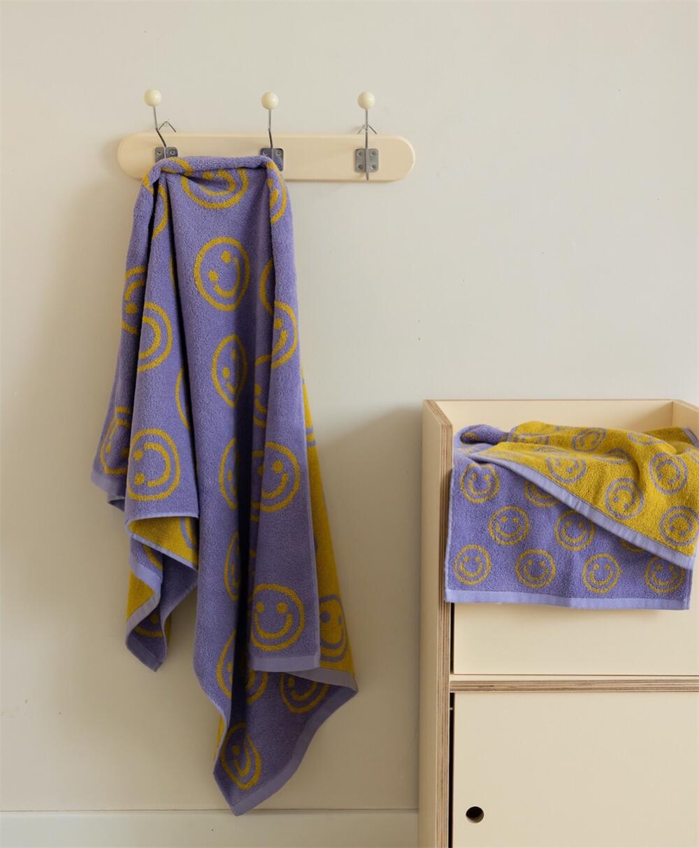 Double-sided Smiley Towel | Brehn