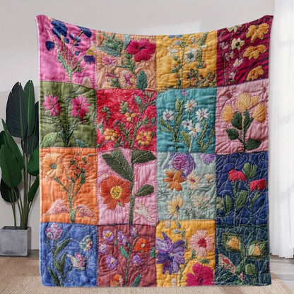 BowLift | Patchwork Blanket Vintage Bloom | Soft Flannel | Floral Design & Embroidery | Sofa, Bed & Travel