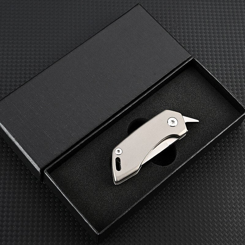 Titanium – Titanium alloy Pouch Keychain Knife