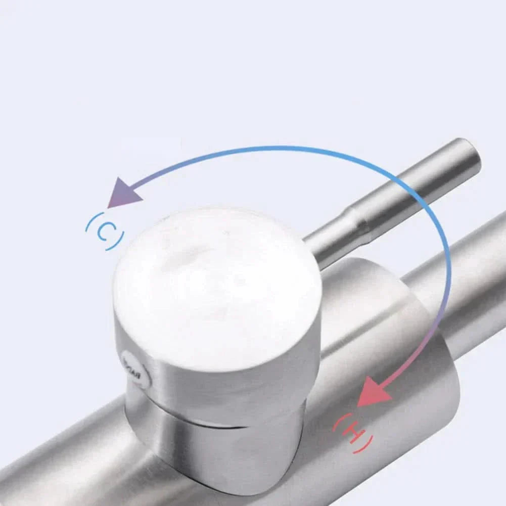 Skanto | Stainless Steel Kitchen Faucet with Pull-Out Spout