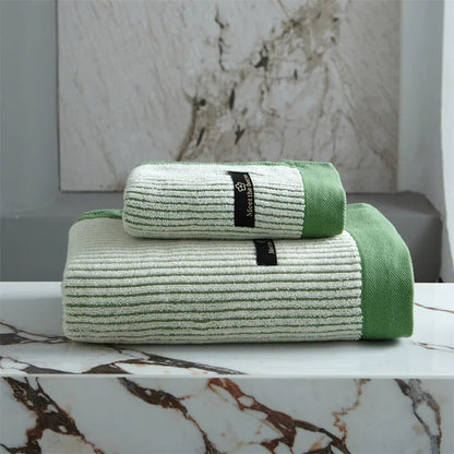 Luxurious, super soft and absorbent face/bath towel made from 100% organic cotton