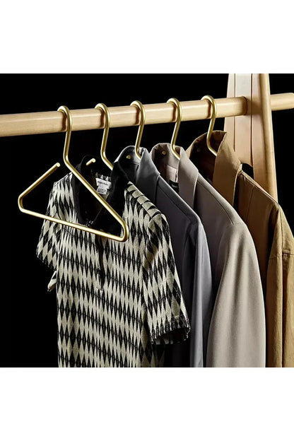 Skanto | LuxeLine Metal Hangers