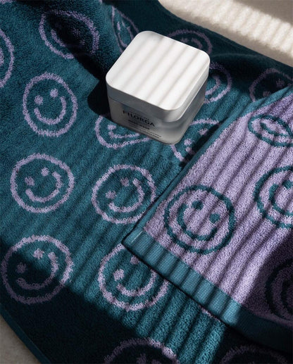 Double-sided Smiley Towel | Brehn