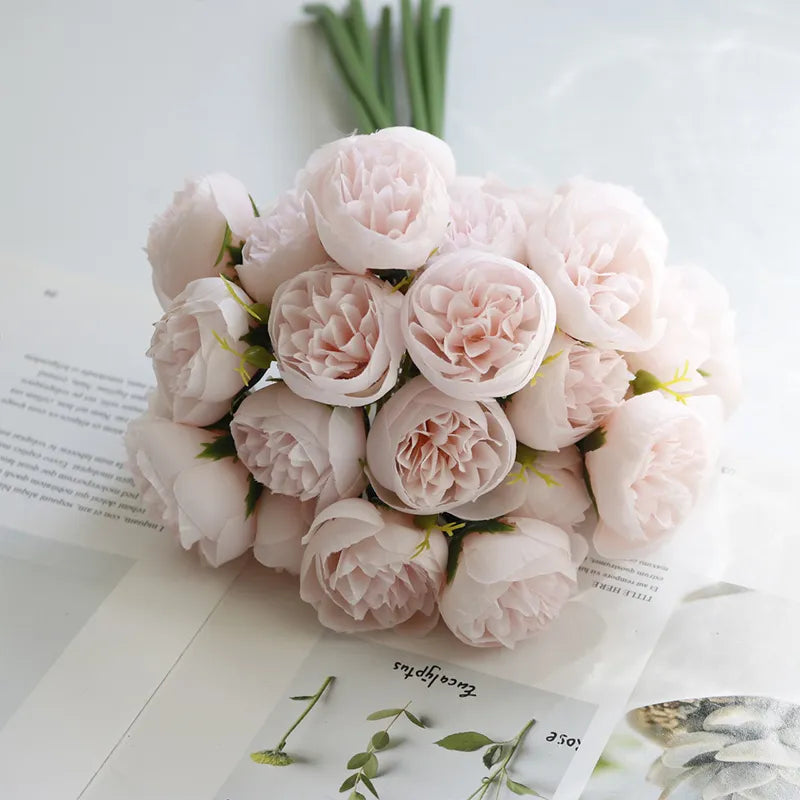 Bouquet with 20 artificial roses and peonies