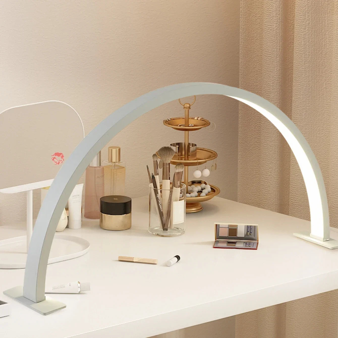 BowLift | LUNAIL LED Nail Lamp | Half-Moon Design | USB | For Nail Studio & Home