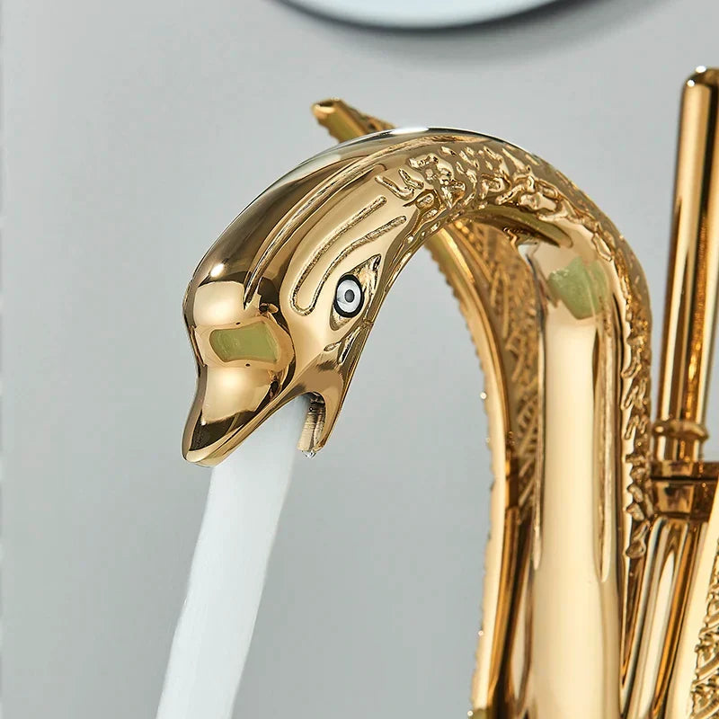 Skanto | Swan Single Handle Gold Basin Faucet