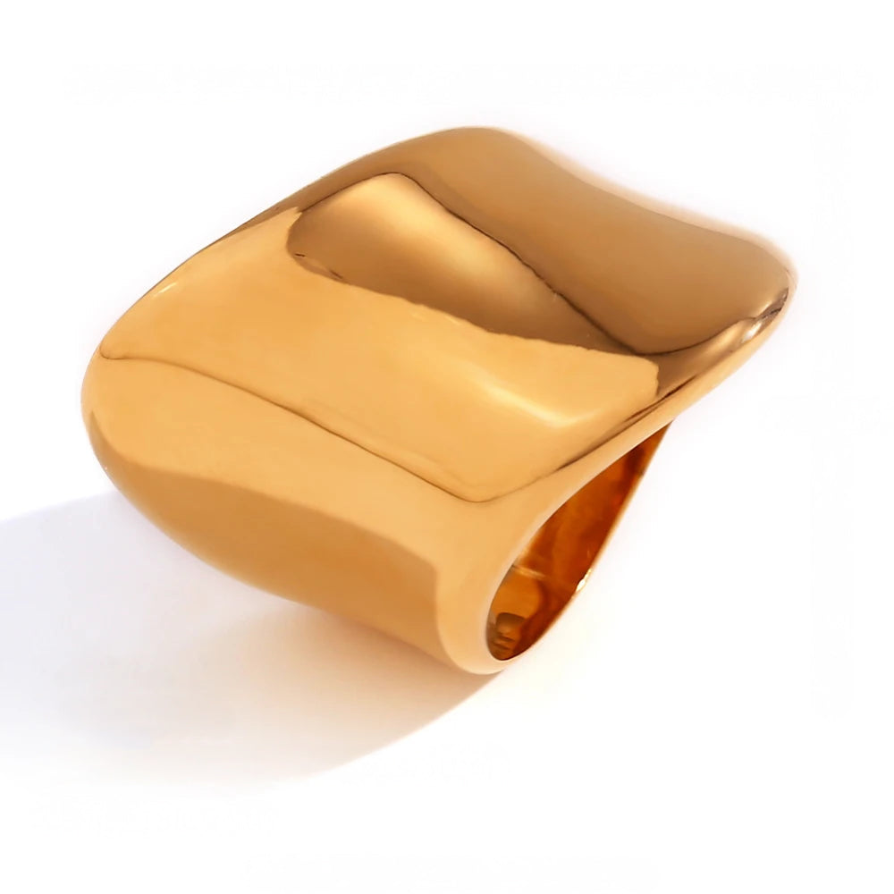 BowLift | 18k Wide Waves Classy Ring
