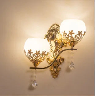 CrystalLuxe – Gold LED Wall Lamp for Atmospheric Lighting Skanto