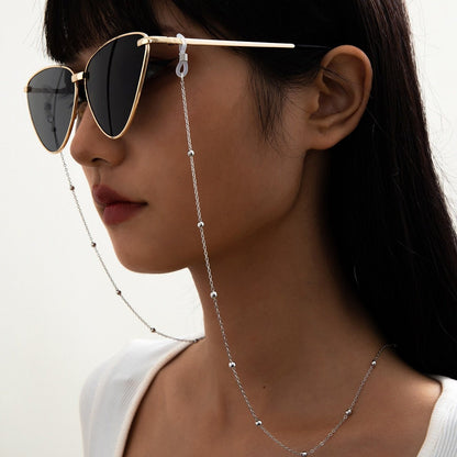 Skanto Pearl Sunglass Chain Glasses Holder