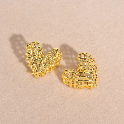 Skanto | 14k Woven Heart Earrings