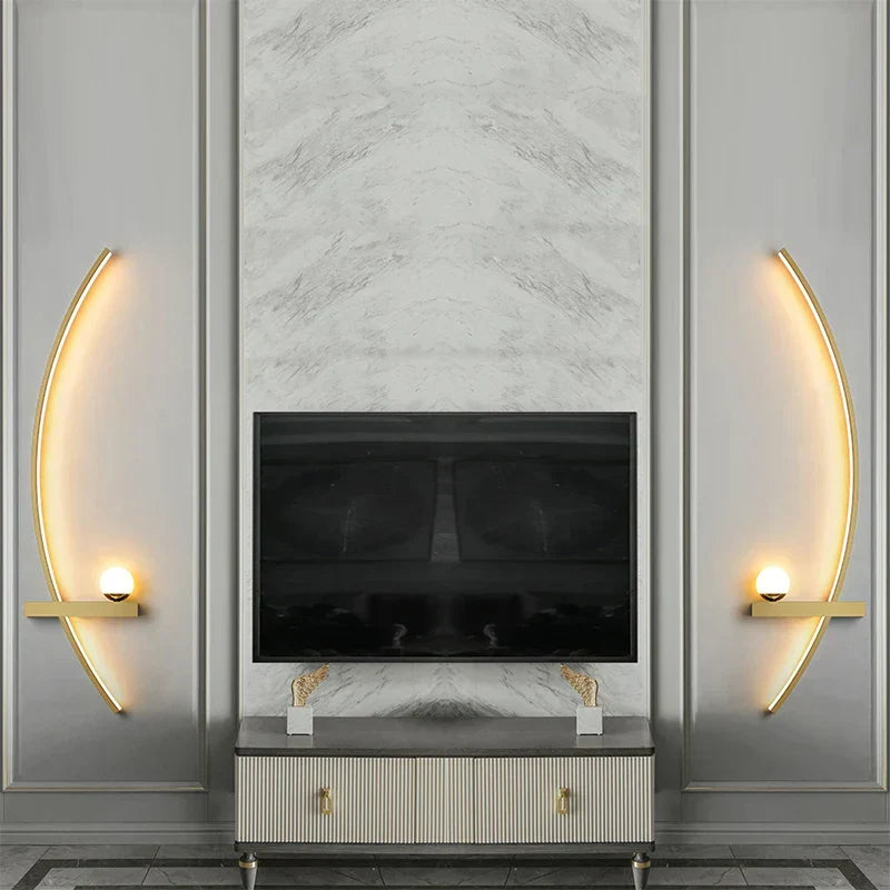 Skanto | Contemporary Edge Wall Lamp – Black & Gold Indoor/Outdoor Lighting for Modern Spaces