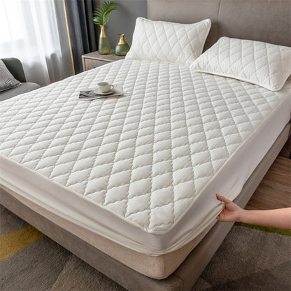 BowLift | Anti-Slip Waterproof Mattress Cover