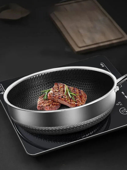 Skanto | Tri-Ply 316 Stainless Steel Wok Pan with Double-Sided Honeycomb Pan - Suitable for All Stoves