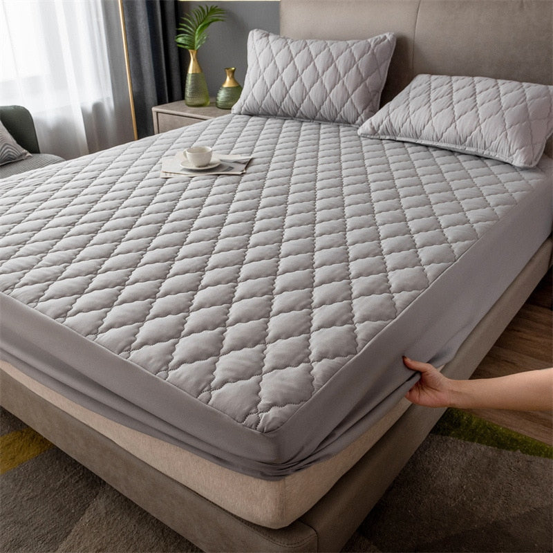 BowLift | Anti-Slip Waterproof Mattress Cover