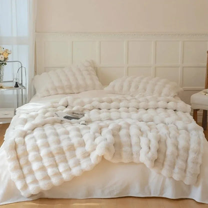 Skanto | FurLuxe | Reversible Faux Fur Throw