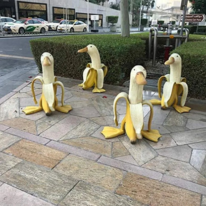 Banana Duck Decorative Figure – Playful Resin Decoration for indoors or outdoors | Karnz