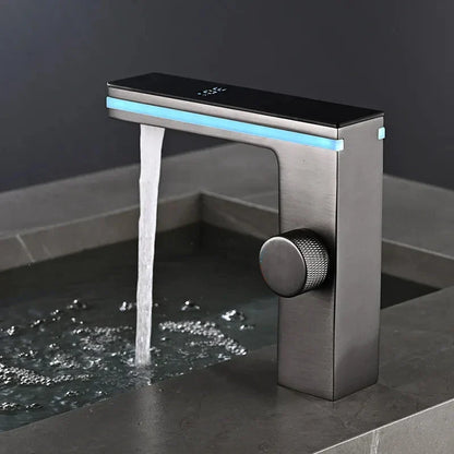 Skanto | LED Faucet with Digital Temperature Display and Hot-Cold Mix Function