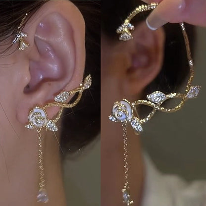 BowLift | Elegant Vintage Vibes Ear Clip
