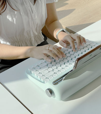 Skanto | Mechanical Touch Creative Wireless Keyboard