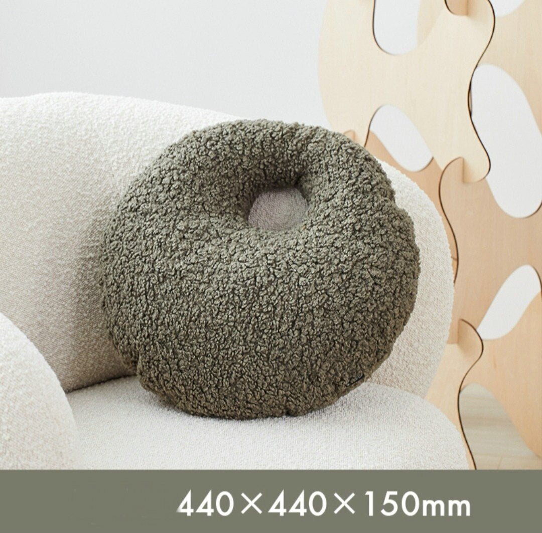 Fluffy Pebble Cushions | Bowlift