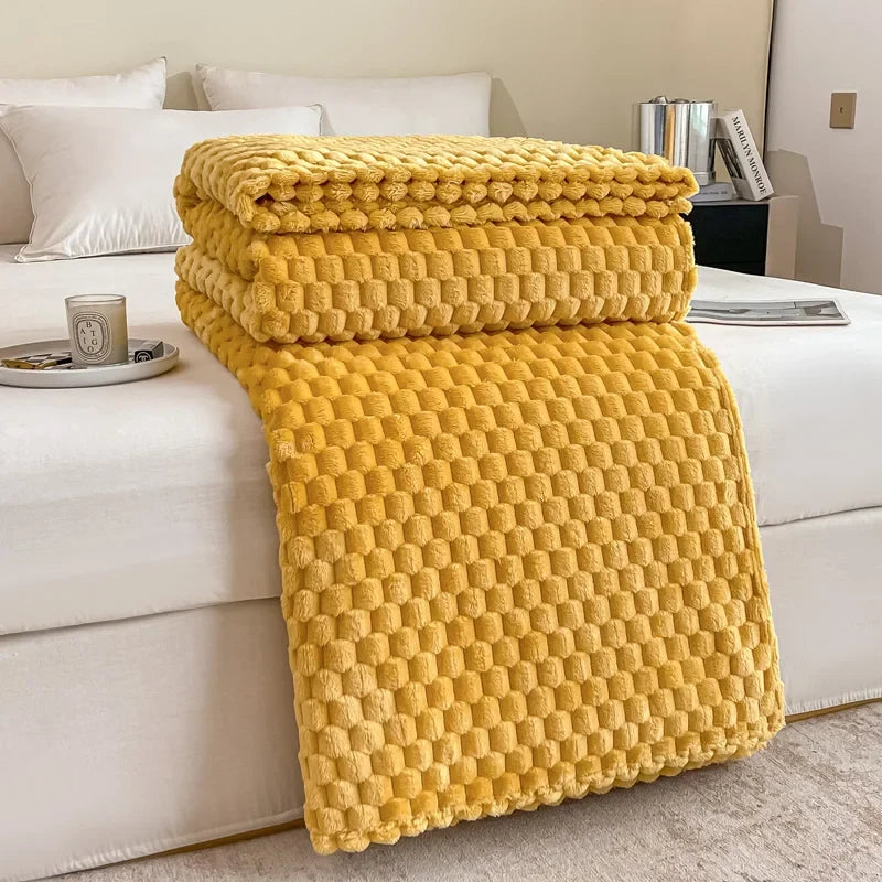 BowLift | Checked Soft Velvet Blanket Warm Cozy Throw for Couch and Bed
