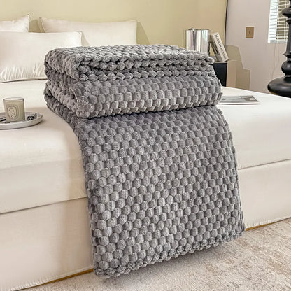 BowLift | Checked Soft Velvet Blanket Warm Cozy Throw for Couch and Bed