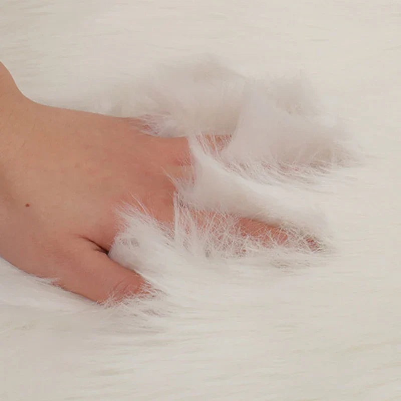 BowLift | Imitated Rabbit Fur | Soft & Natural | 100x50 cm | Handmade