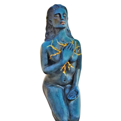 Skanto | Healing Goddess Sculpture: Resin Abstract