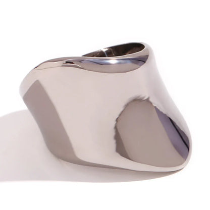 BowLift | 18k Wide Waves Classy Ring