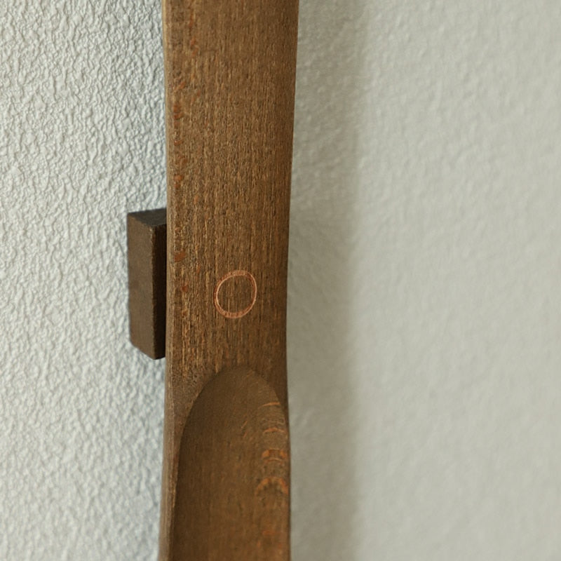BowLift | Wooden long handle magnetic shoehorn