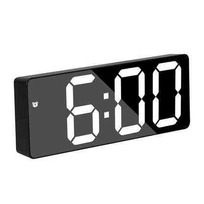 Skanto | Curved Screen Digital Alarm Clock