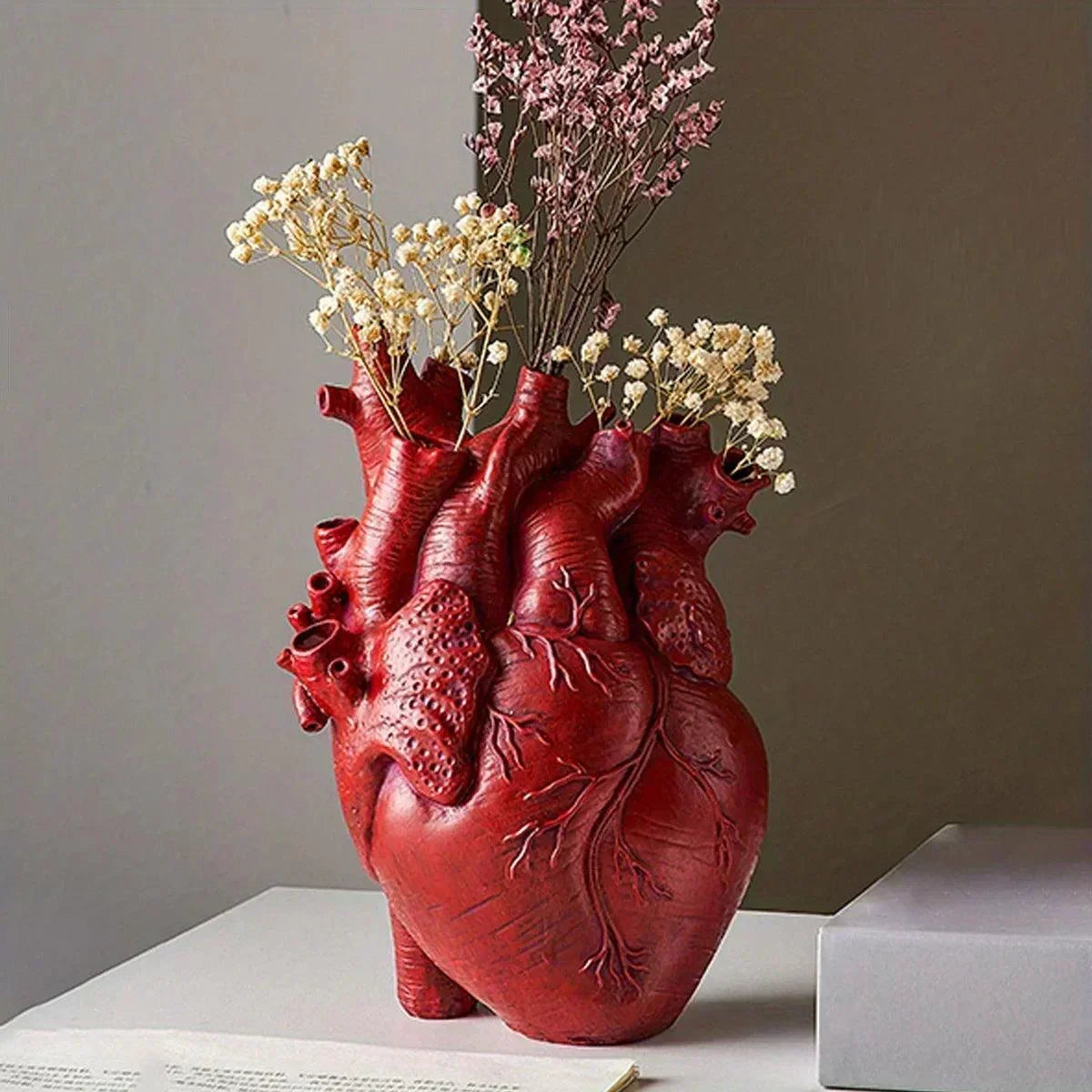 Skanto | LoveAura - Ceramic Heart Vase