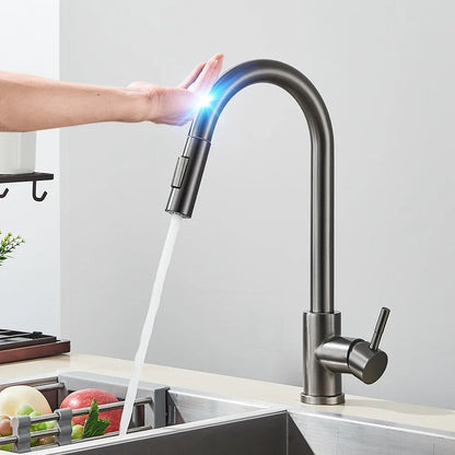 Skanto | Retractable Kitchen Faucet with Touch Control and Sensor Function