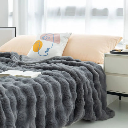 BowLift | PlushCozy | Faux Fur Winter Blanket