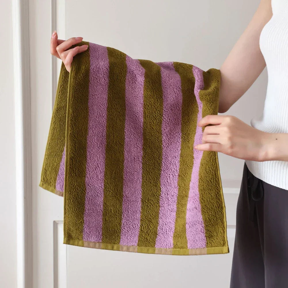 RetroStripe Luxe Cotton Towel – Striped Cotton Towel in Hotel Quality | Bowlift
