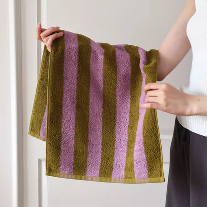 RetroStripe Luxe Cotton Towel – Striped Cotton Towel in Hotel Quality | Bowlift